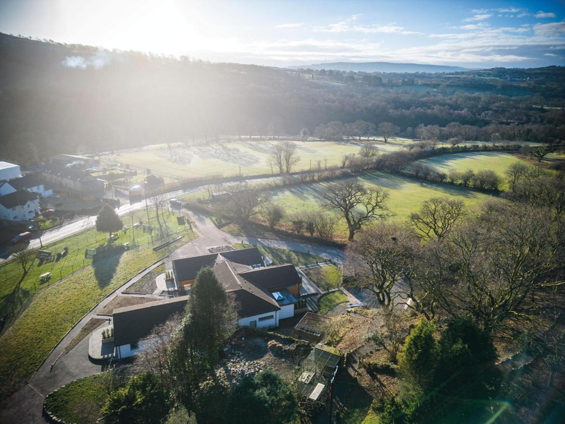 Suite 7 - Sleeping Giant Hotel - Pen Y Cae Inn Brecon Dış mekan fotoğraf